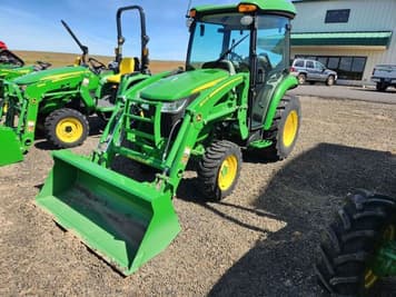 Main image John Deere 3033R